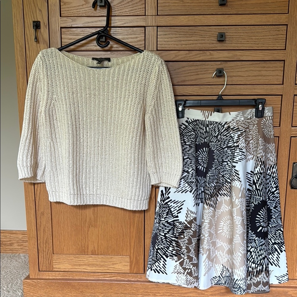 MaxMara Black and White Skater Skirt Knee-Length Casual